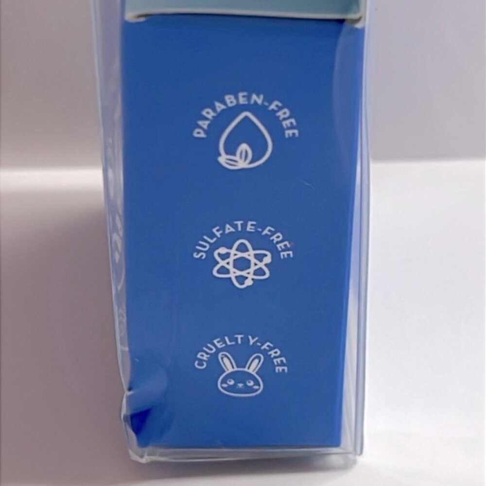 Hello Kitty Lip Balm - Picture 4 of 4